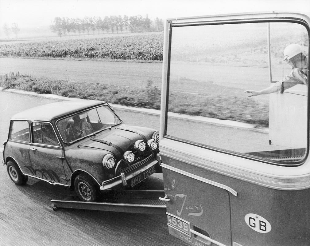 Sach anh ve loat sieu xe trong cac bo phim hinh anh