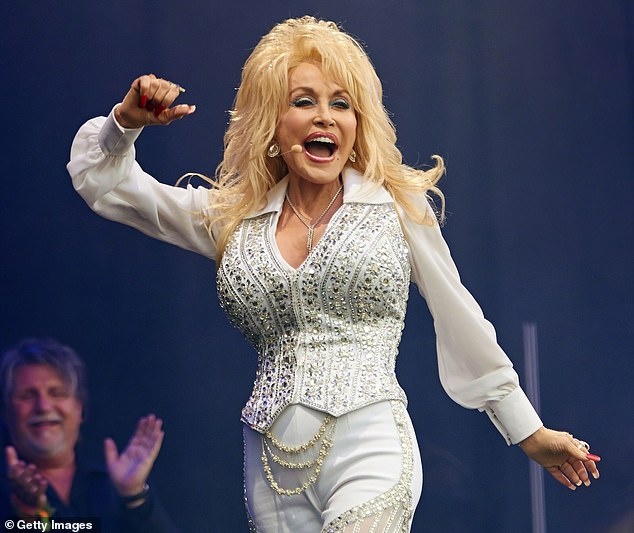 Nu hoang nhac dong que anh 1