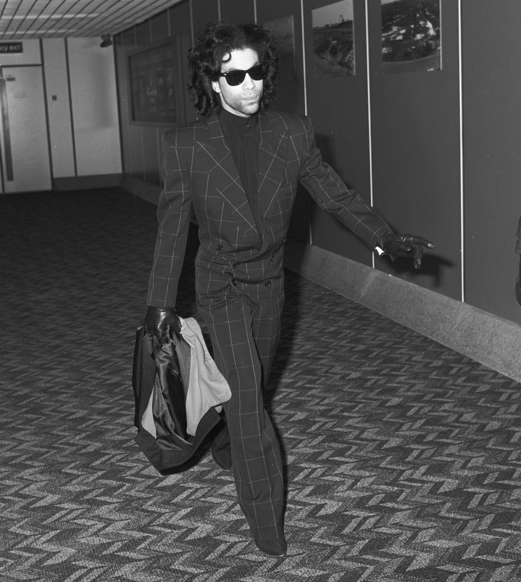 Thoi trang sao tai san bay anh 7