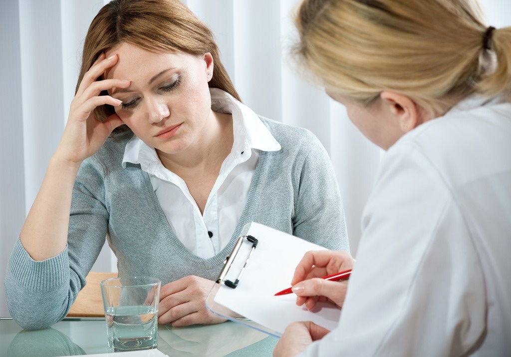 Can lam gi khi thay lo lang, ton thuong, mat niem tin vao cuoc song? hinh anh