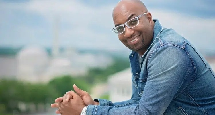 America’s Next Great Author anh 2