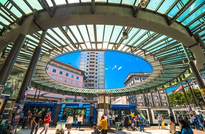 Strasbourg duoc chon la Thu do Sach the gioi nam 2024 hinh anh