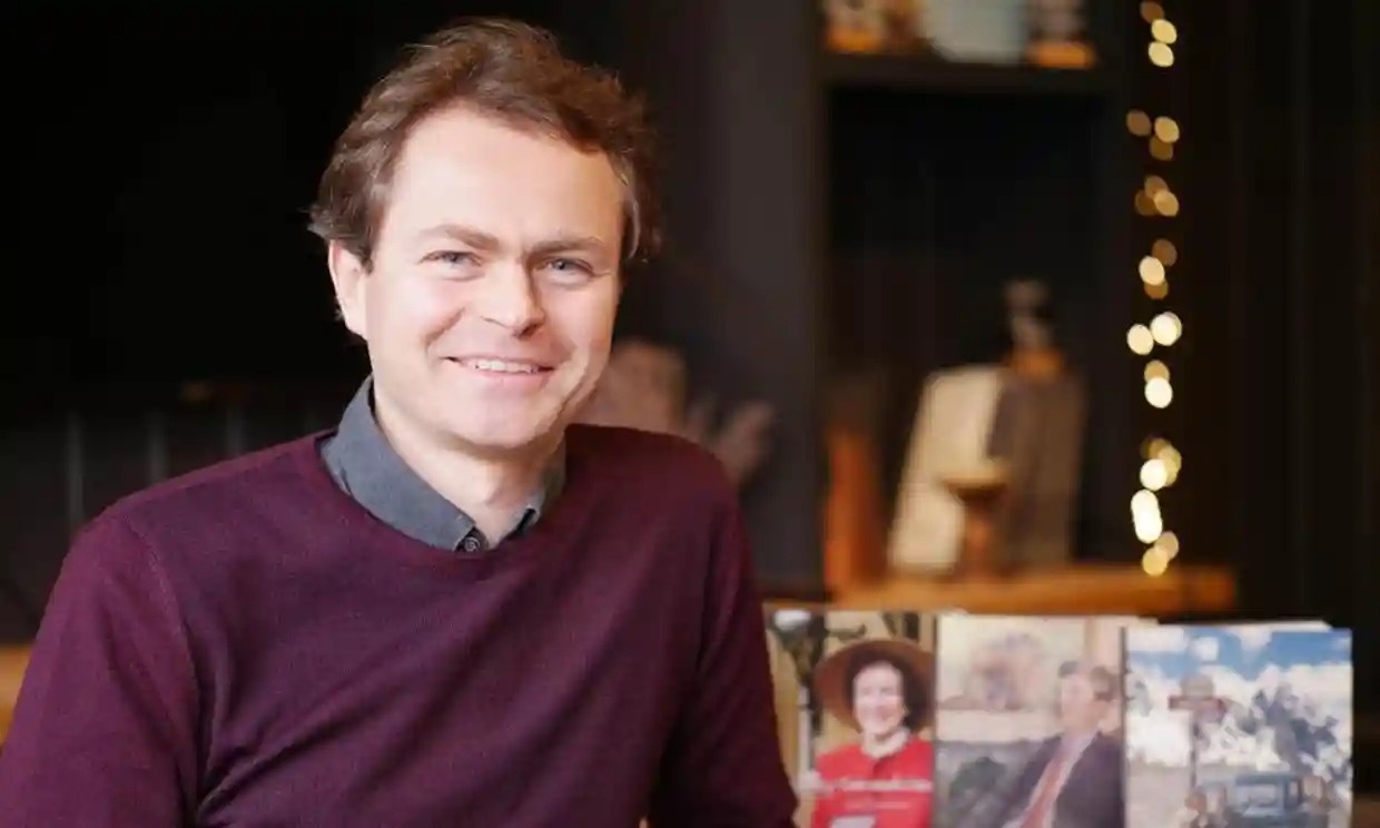 Bung no nhu cau viet hoi ky sau dai dich Covid-19 hinh anh