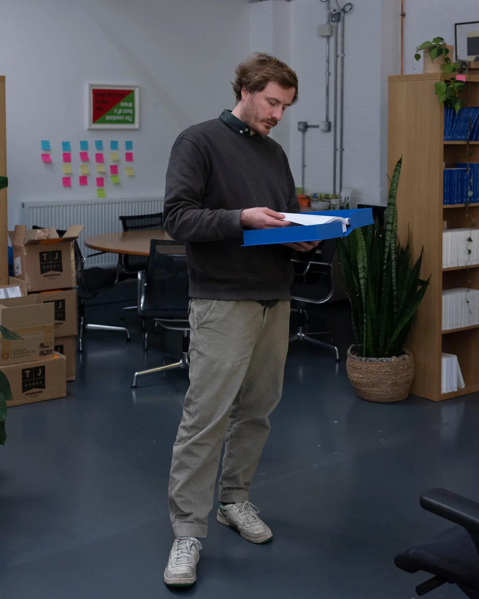 Nganh xuat ban Anh anh 1