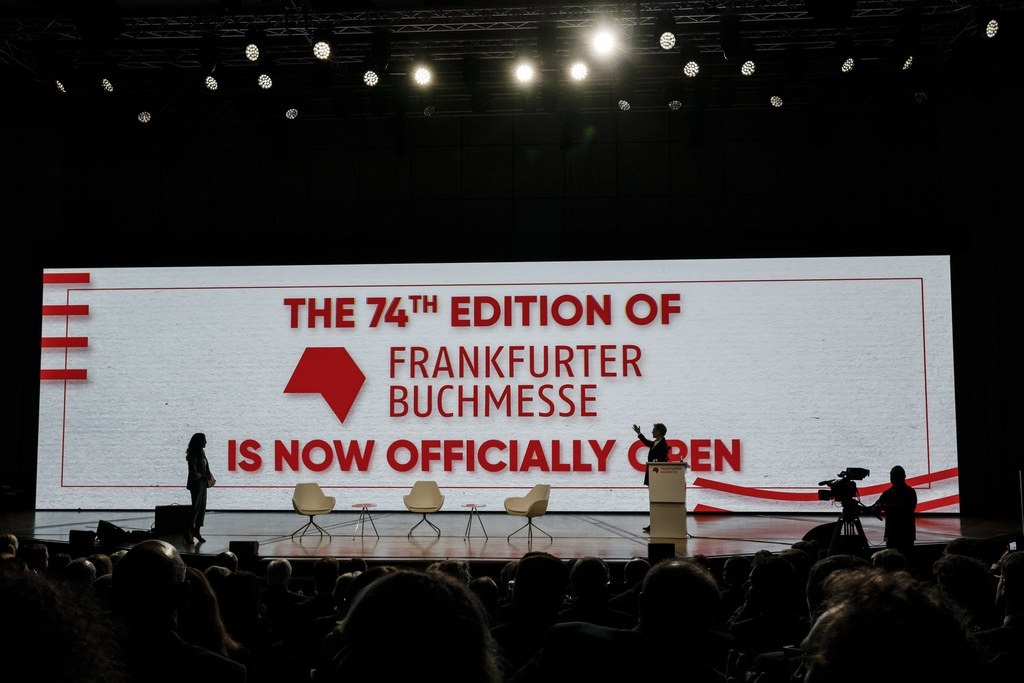 Hoi sach Frankfurt anh 4