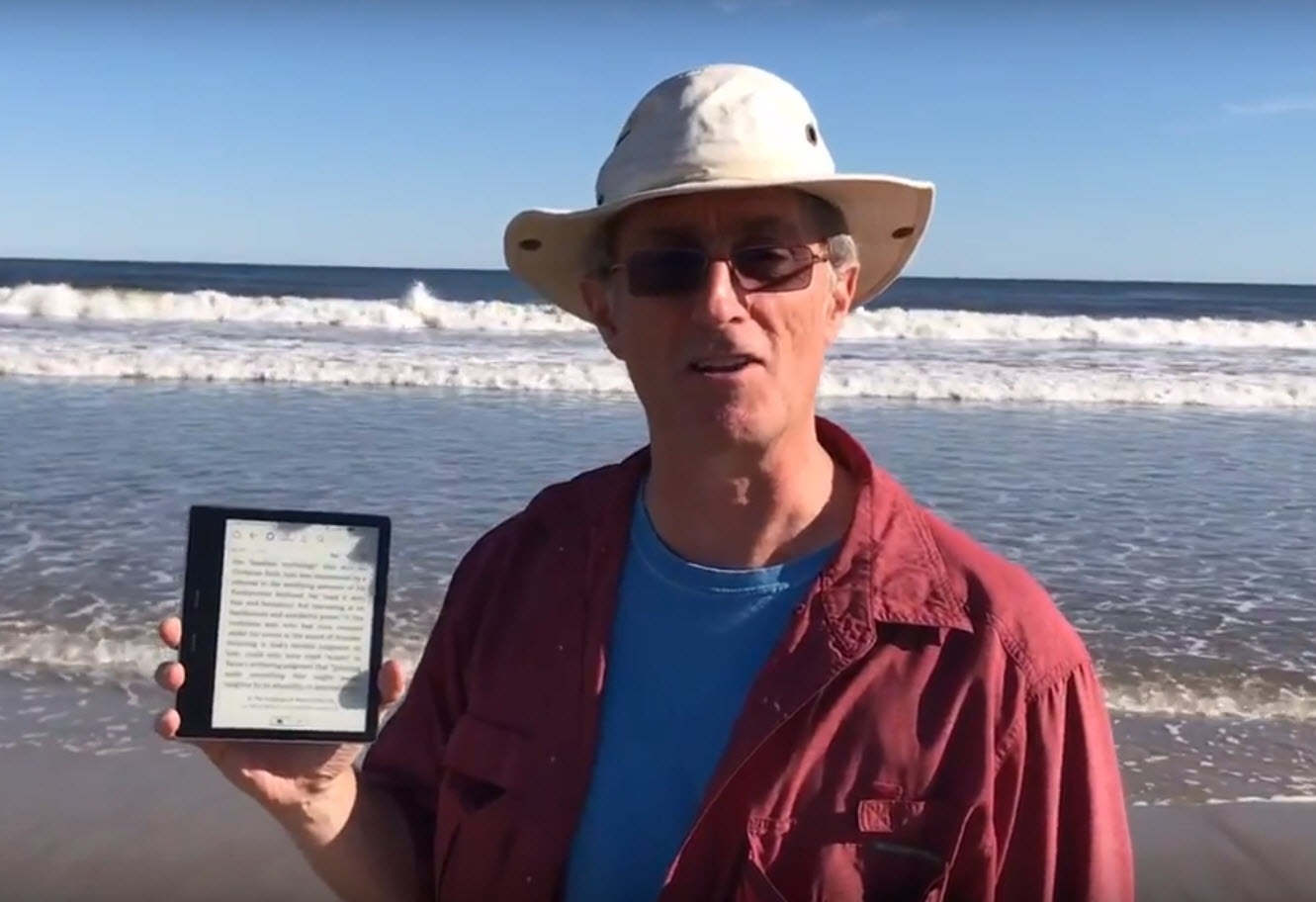 Cau chuyen cua mot nguoi me Kindle va xu huong sach dien tu ben vung hinh anh