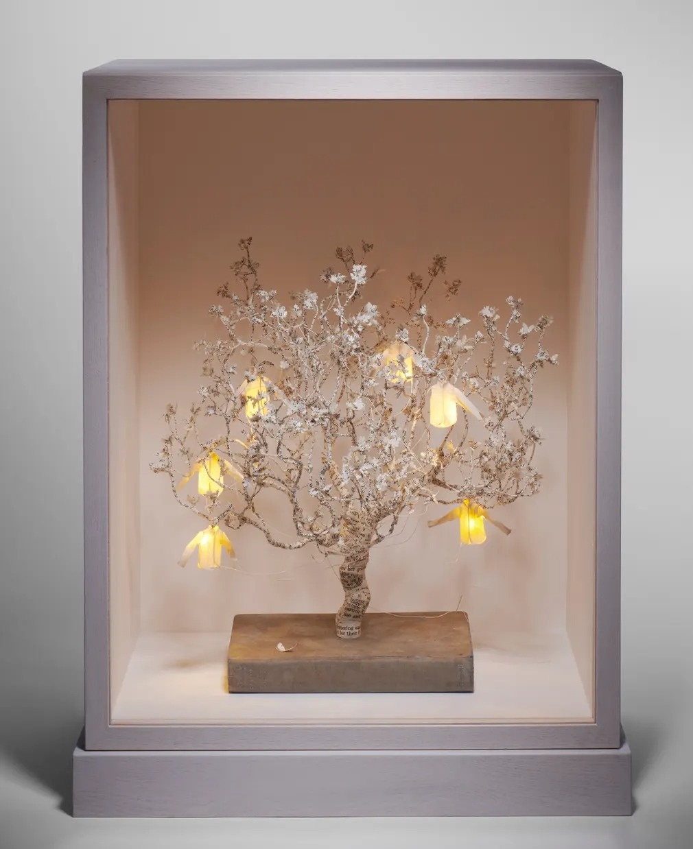 dieu khac sach cu anh 2