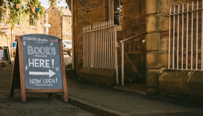 Doanh so ban sach o Vuong quoc Anh giam nhe hinh anh