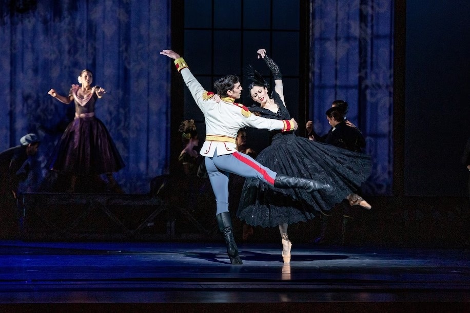 Kham pha van hoc kinh dien qua nhung tac pham ballet hinh anh