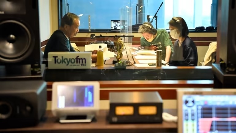 Sach moi Murakami anh 3