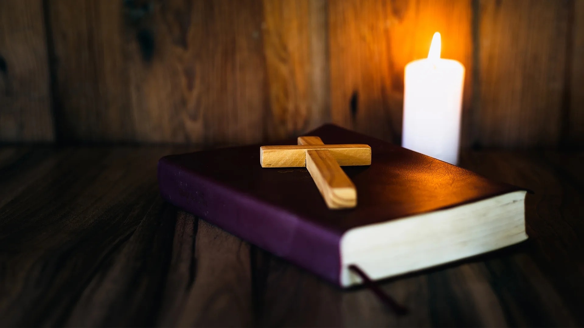 Giai ma cuon Kinh thanh dat nhat moi thoi dai hinh anh