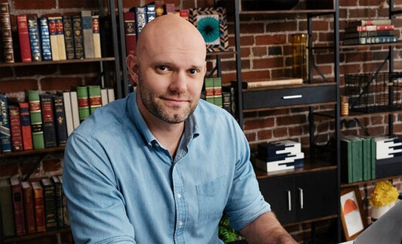 Con duong tro thanh trieu phu USD cua nha van 37 tuoi hinh anh