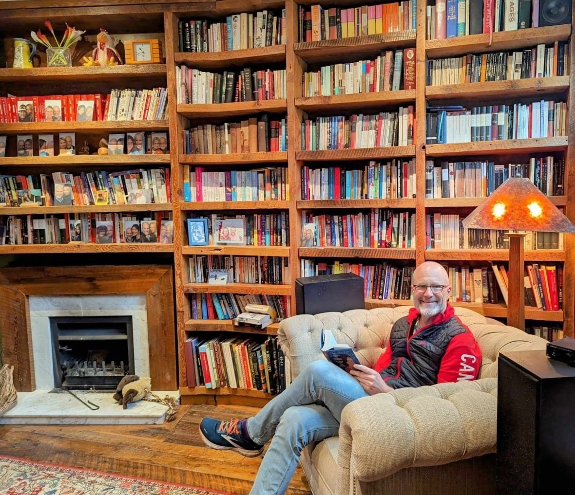 doanh thu tieu thuyet anh 1