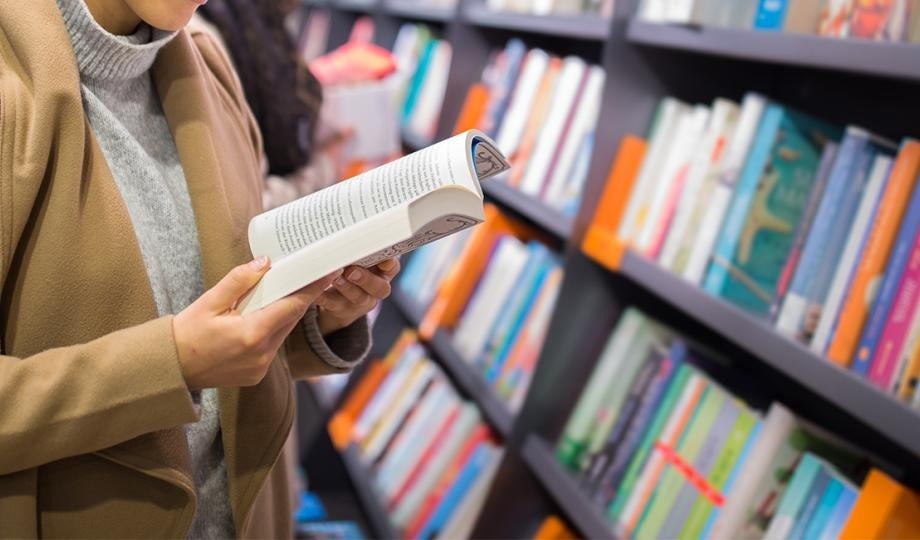 Iceland lot top nen cong nghiep xuat ban lon theo binh quan dau nguoi hinh anh