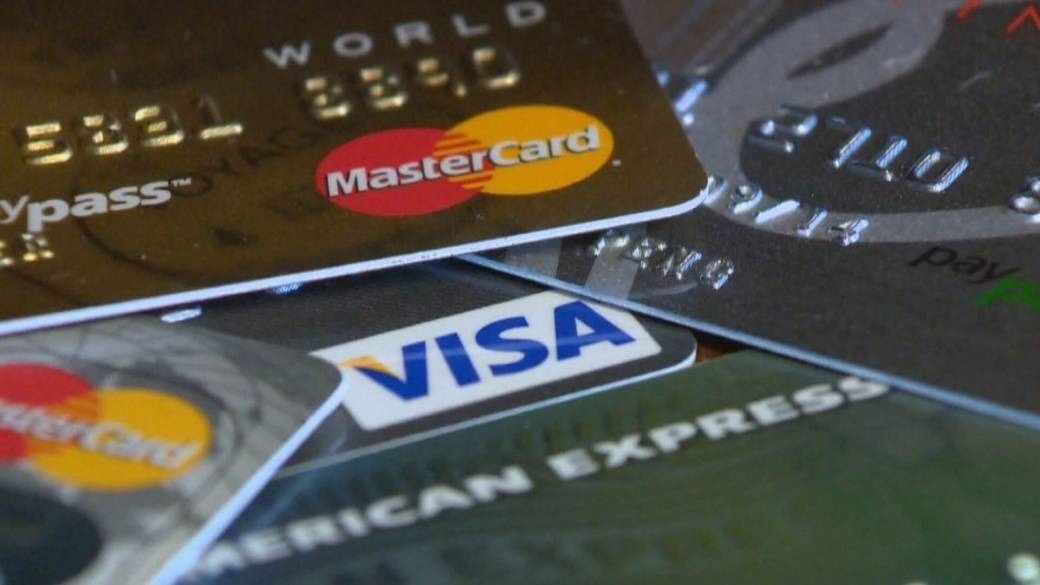 'Dirty Money' cho thay he luy tu toi pham tai chinh hinh anh