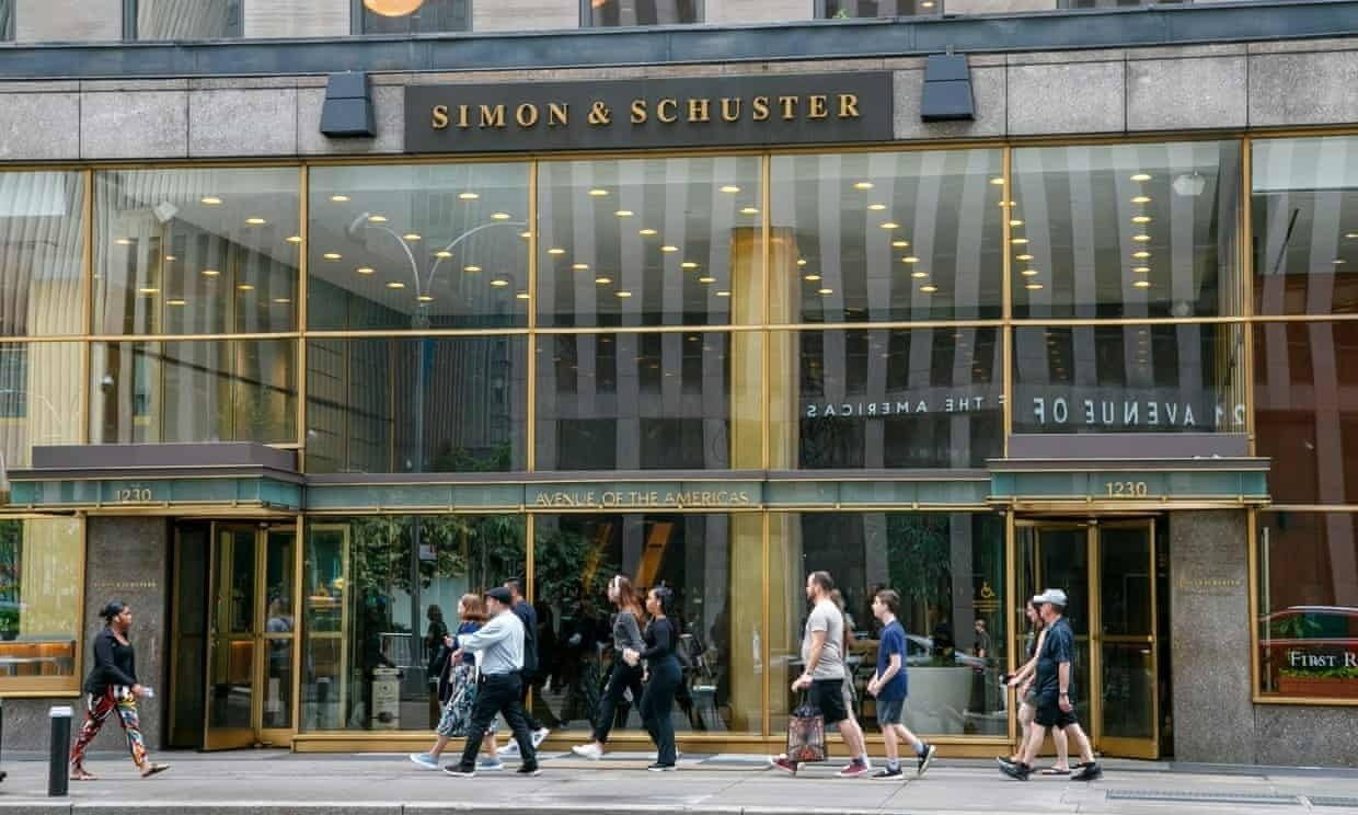 Thang tram 100 nam cua NXB bi 'mua di ban lai' Simon & Schuster hinh anh