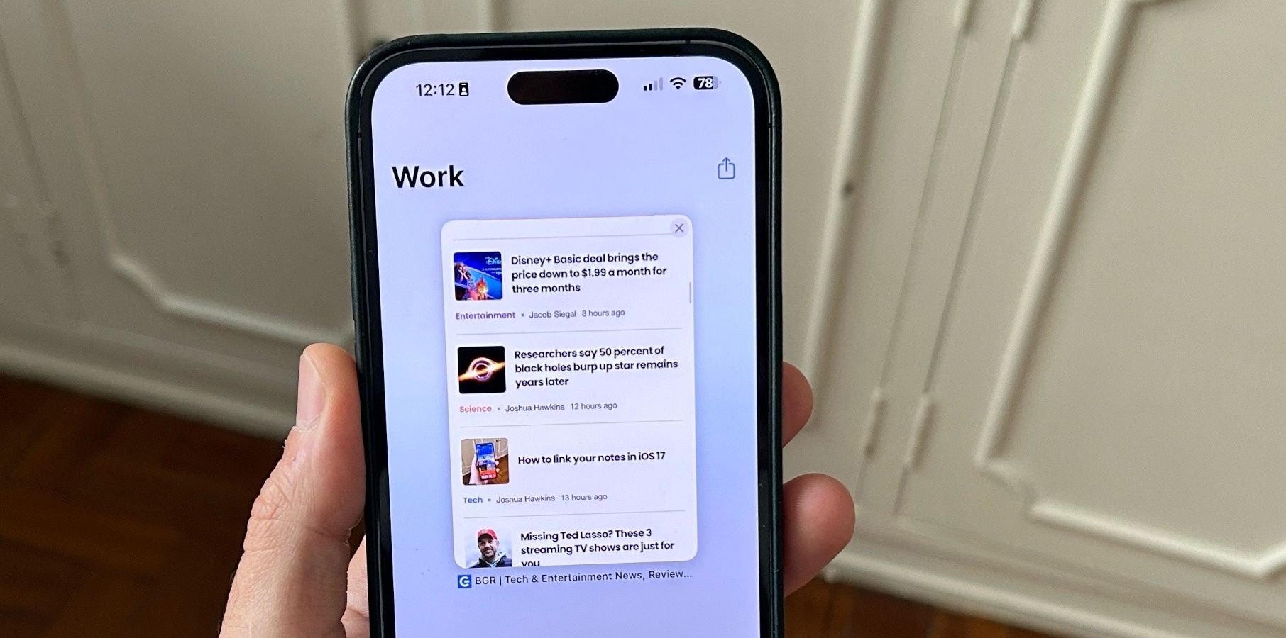 Gioi xuat ban o Anh gui thu toi Apple ve sut giam doanh thu quang cao hinh anh