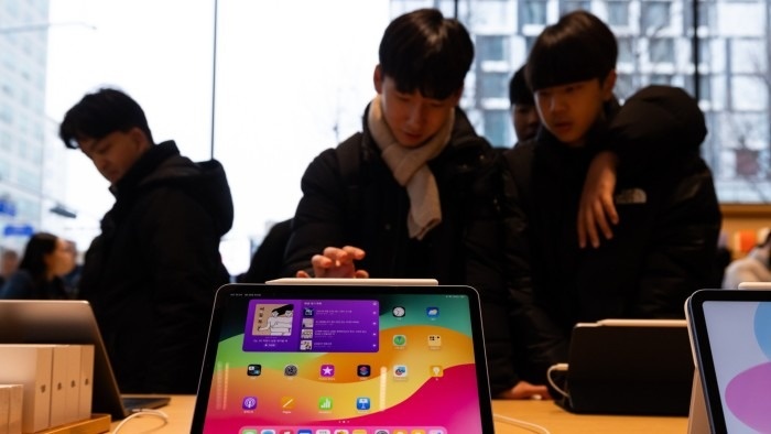 sach giao khoa AI anh 1