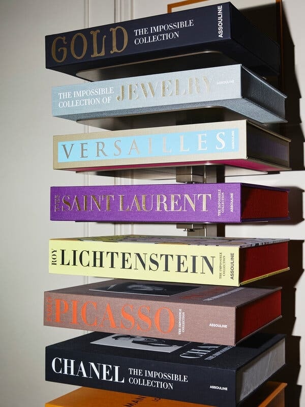 sach trung bay anh 1