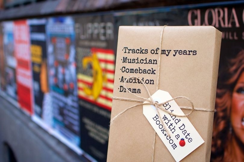 Xu huong 'tui mu' trong gioi sach hut khach My hinh anh