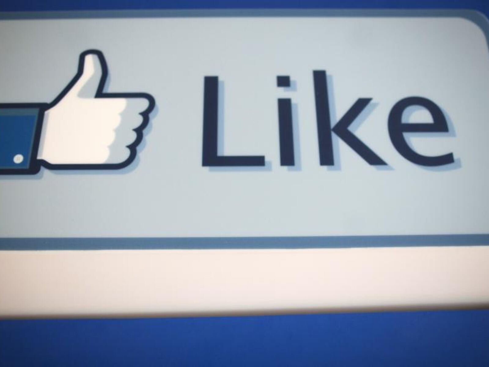 Nut Like kiem loi nhu the nao? hinh anh