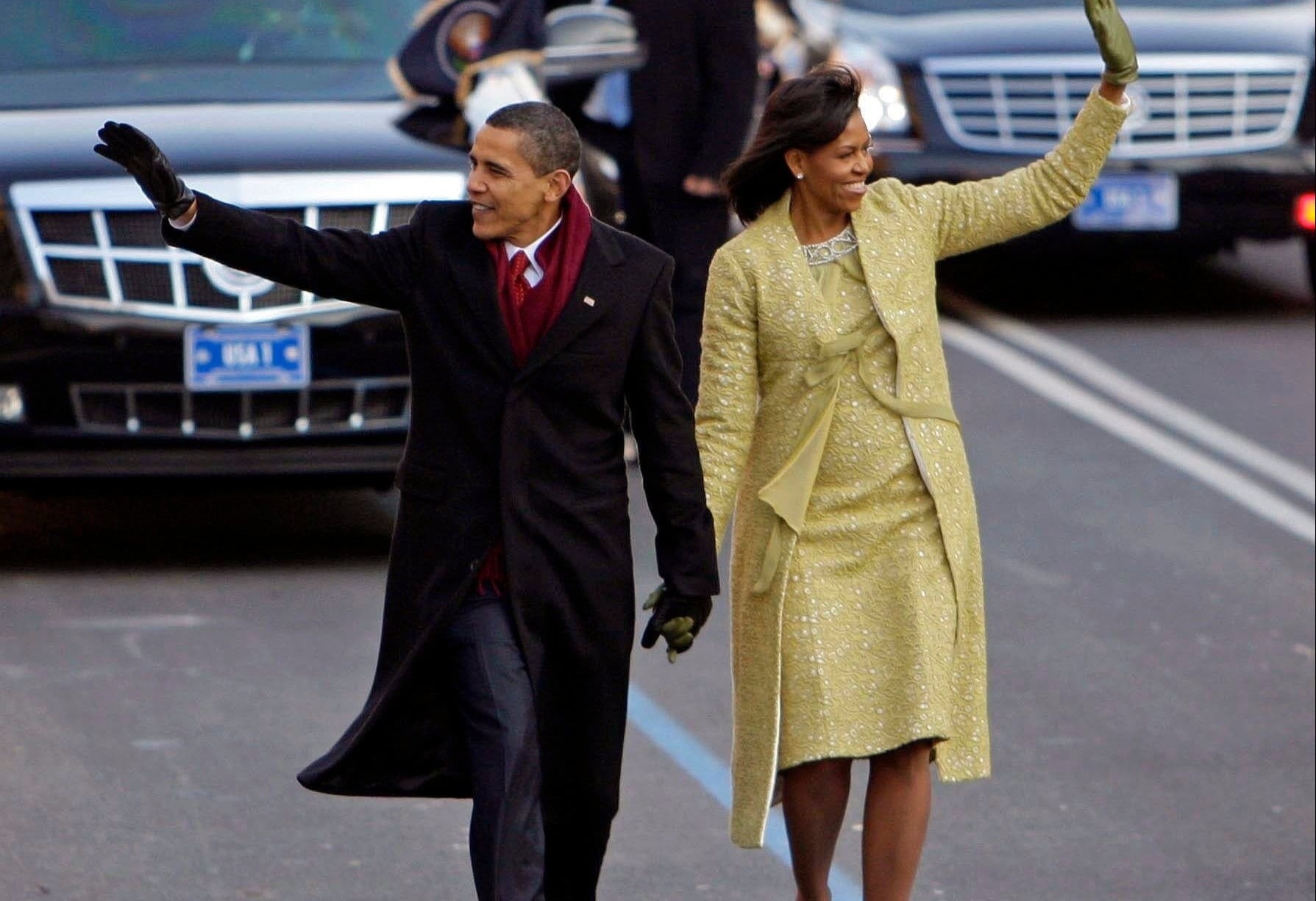 Nguoi dung sau trang phuc ngay nham chuc phu nhan cua Michelle Obama hinh anh