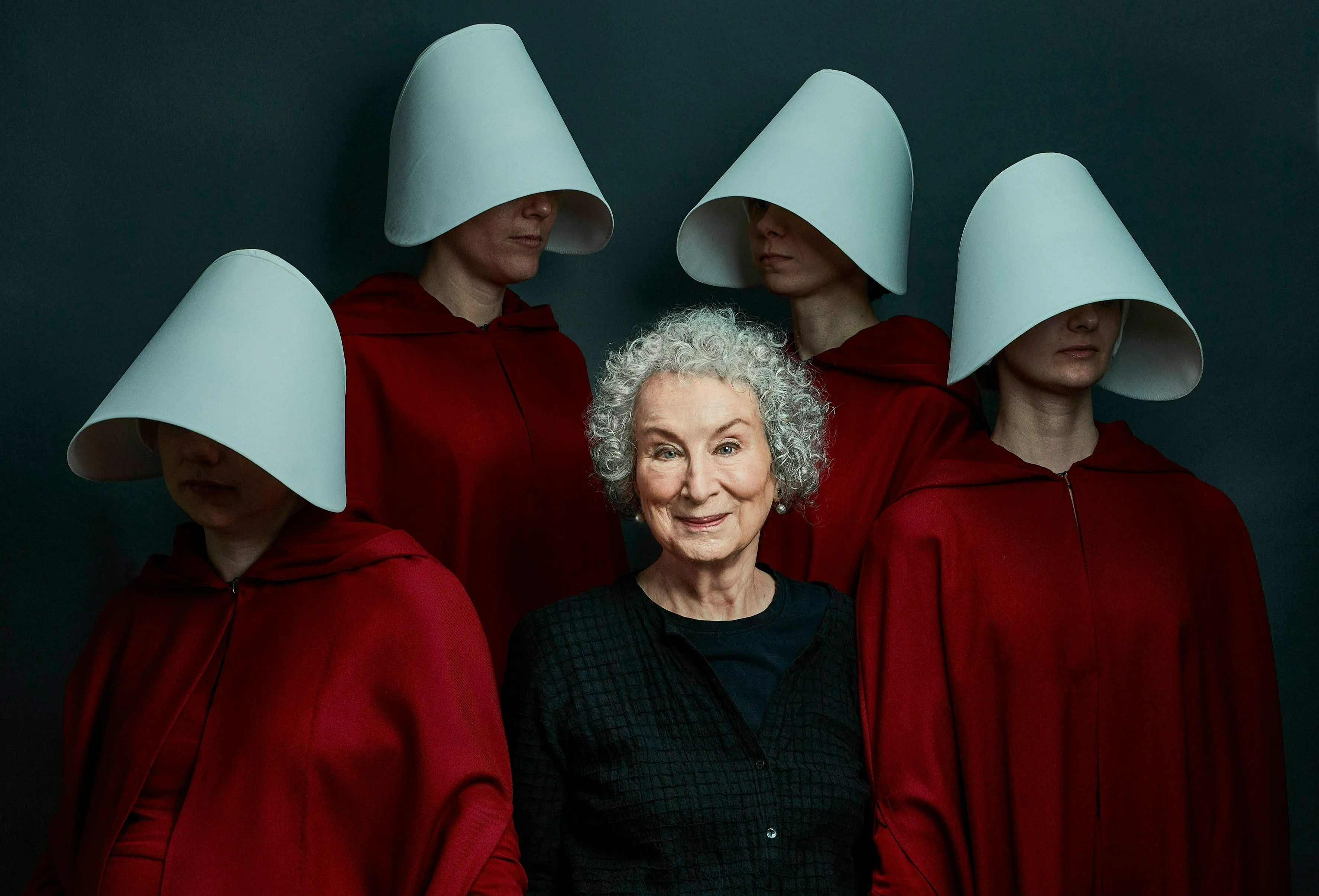 Margaret Atwood tiet lo nhieu khoanh khac den toi hinh anh