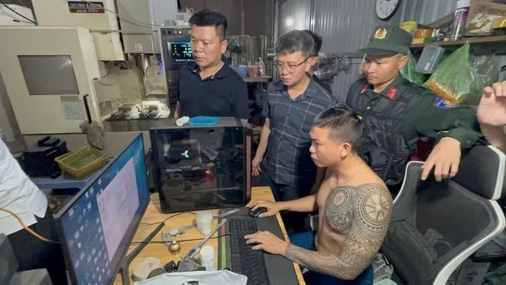 mua ban sung anh 1