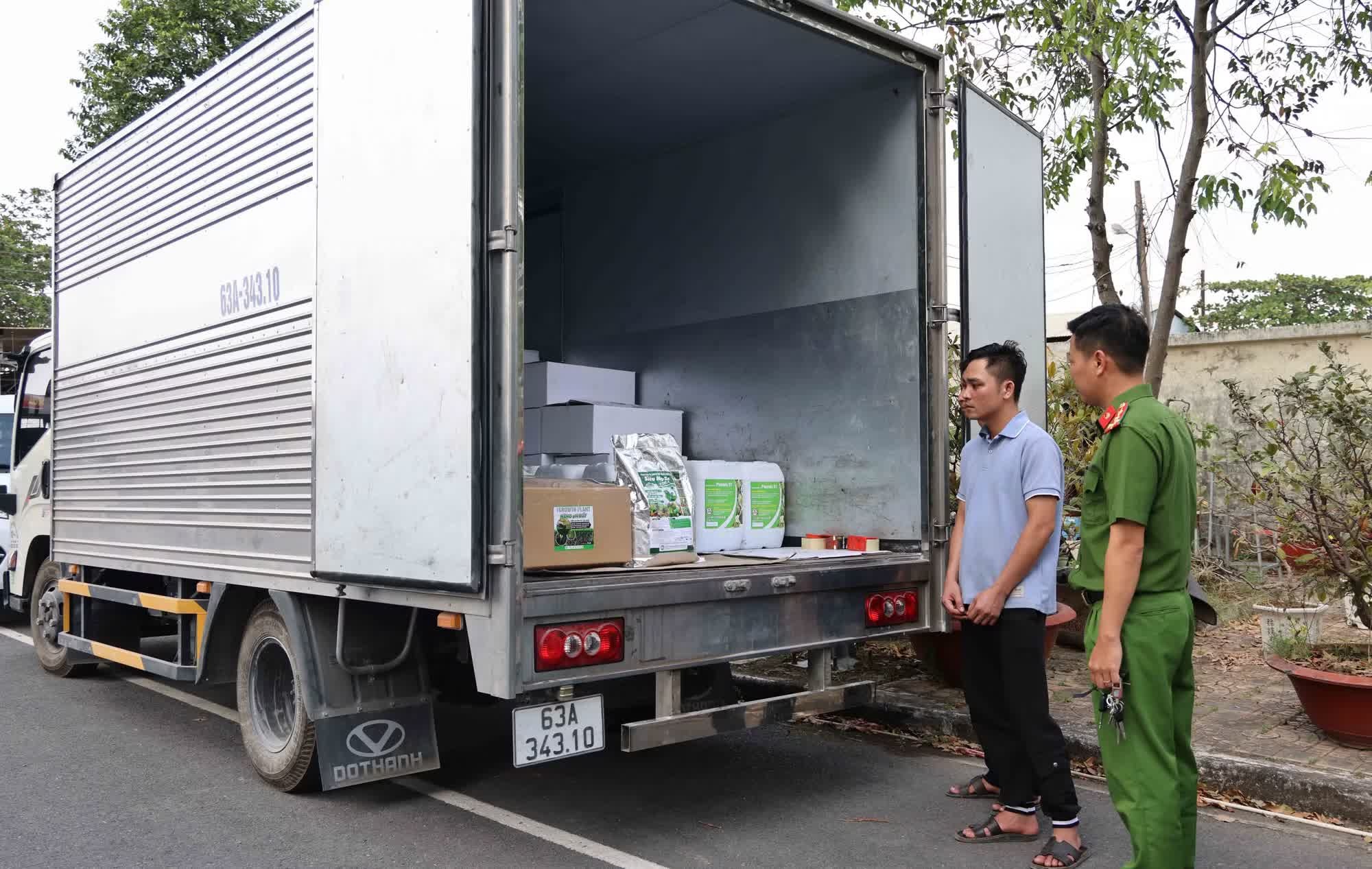 công nghệ Đông Tây, vật tư Carton, nông nghiệp Việt Đoàn, Cửa hàng Việt Đoàn, Cty Ngọc Linh TR, DN Ngọc Linh TR, Công ty Tường Vũ, Giám đốc Tường Vũ, Phân bóng giả ảnh 10 cong nghe Dong Tay, vat tu Carton, nong nghiep Viet Doan, Cua hang Viet Doan, Cty Ngoc Linh TR, DN Ngoc Linh TR, Cong ty Tuong Vu, Giam doc Tuong Vu, Phan bong gia anh 10
