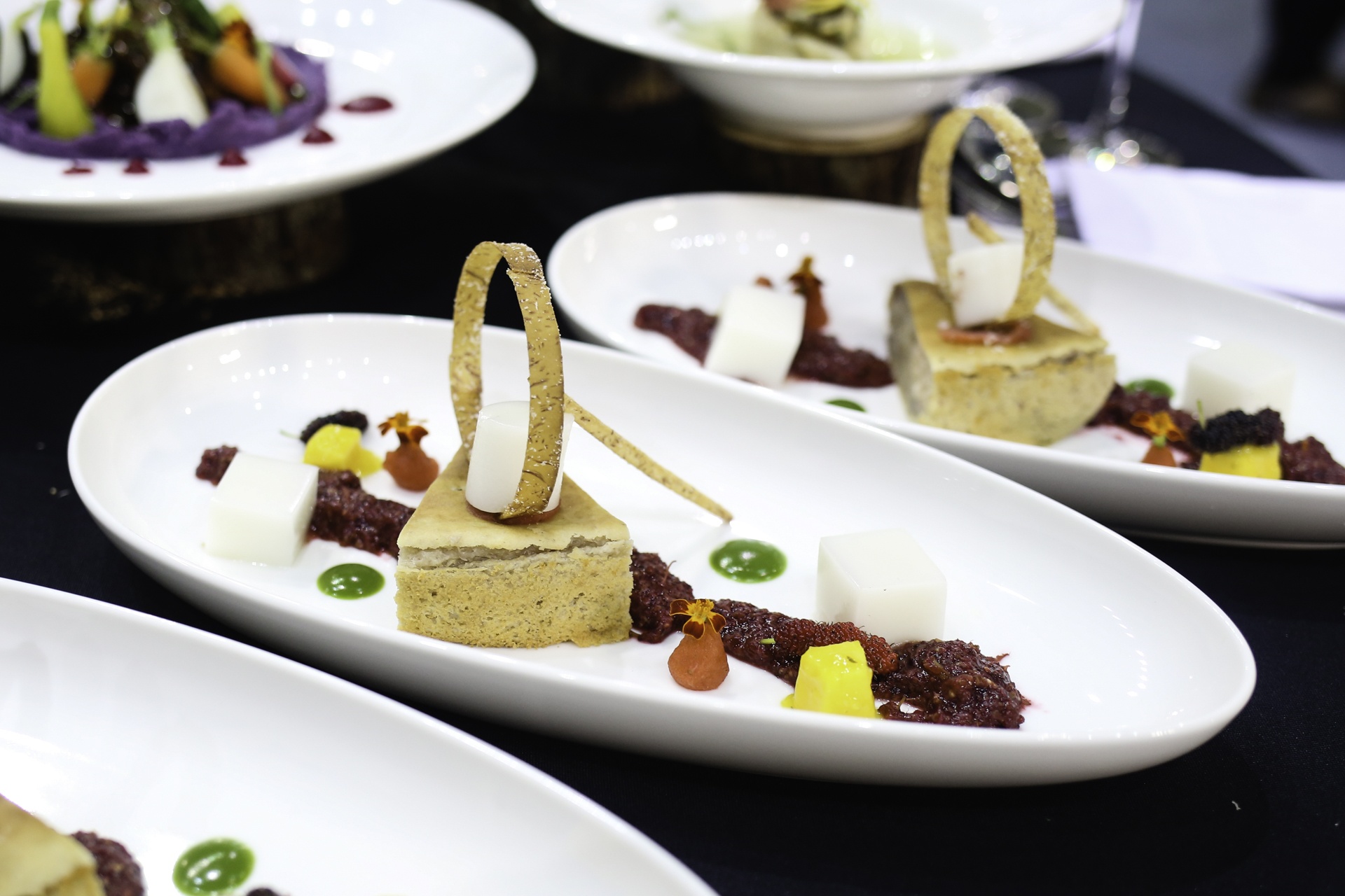 Nang cap gia vi dan gian voi cach che bien phuong Tay hinh anh