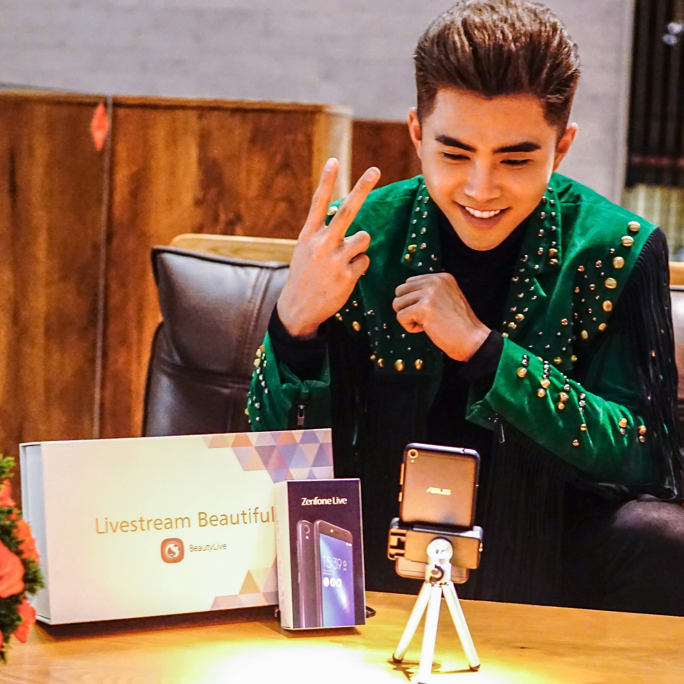 Asus ảnh 3 Asus anh 3