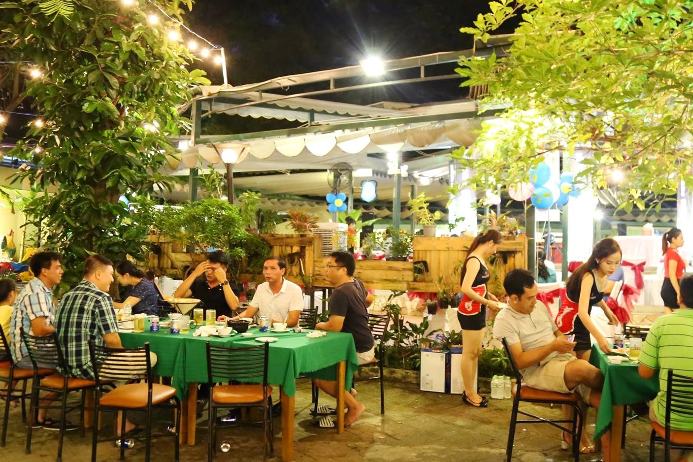 nhà hàng ảnh 9 nha hang anh 9