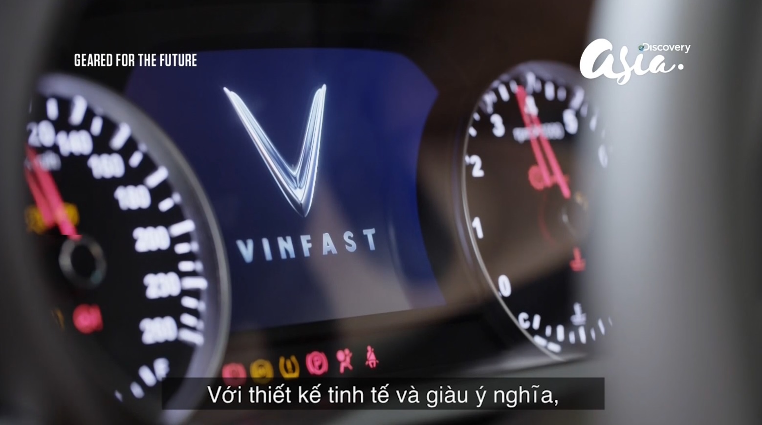 Video - Chuyen gia Keshvinder Singh va Claire Jedrek danh gia VinFast hinh anh