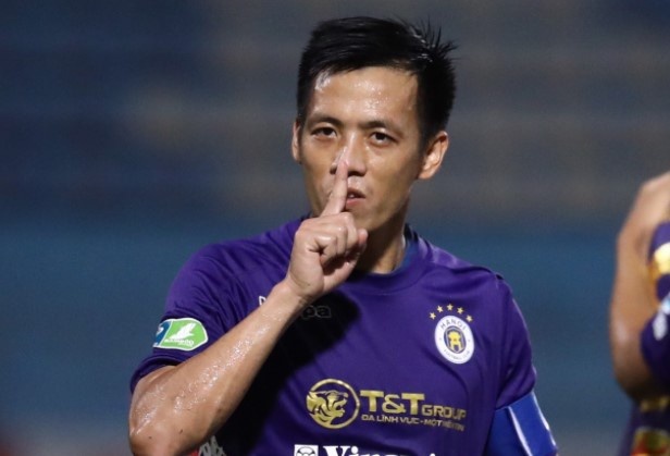 CLB Ha Noi pha hoi nong vao cuoc dua vo dich V.League 2020 hinh anh