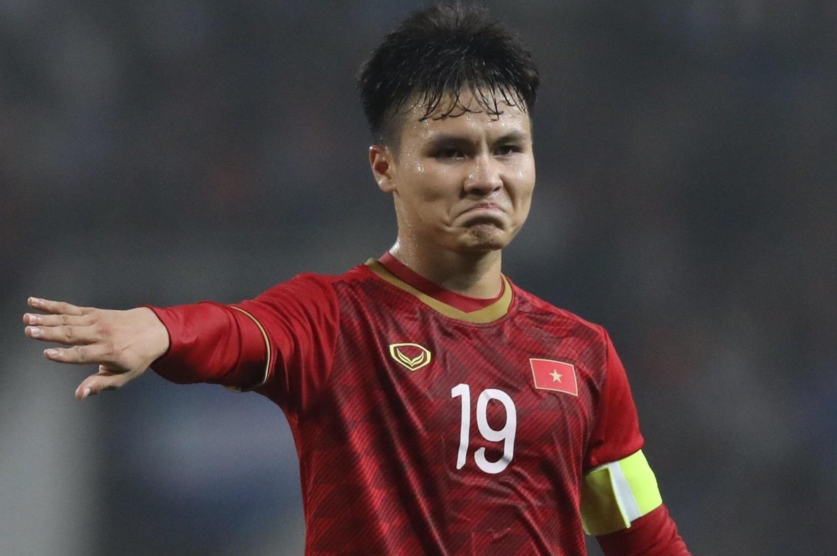 Ly do nha cai xep tuyen Viet Nam ngang co UAE hinh anh