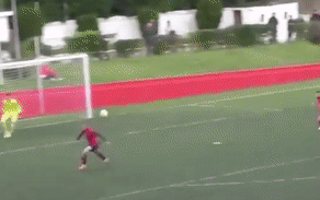 Sieu pham nga ban den o giai hang Ba Bo Dao Nha hinh anh