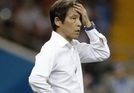 Bao Thai Lan lo cho doi nha truoc tran gap Viet Nam hinh anh