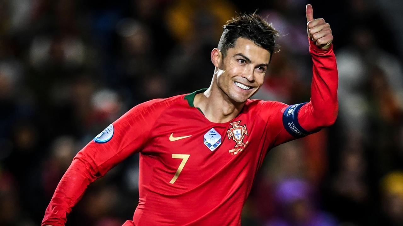 Ronaldo lap hat-trick giup Bo Dao Nha thang 6-0 hinh anh