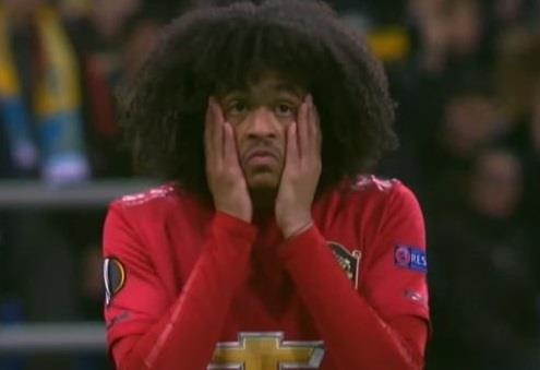 Cau thu MU khien dong doi bat ngo vi pha bo lo co hoi hinh anh