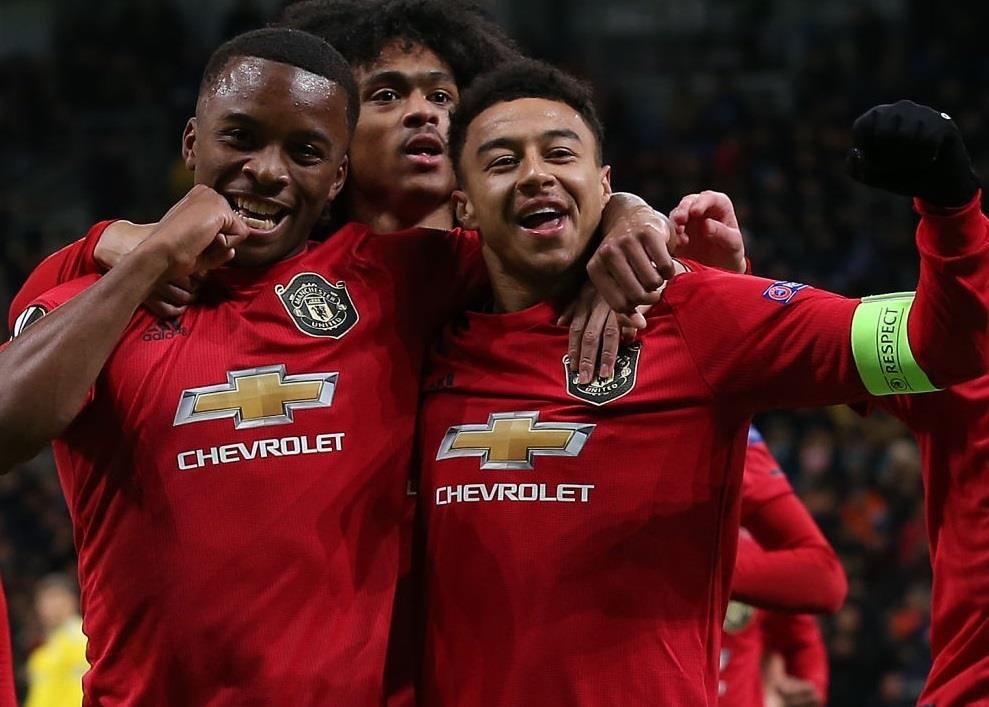 MU thua nguoc khi dung doi hinh co 7 cau thu hoc vien hinh anh