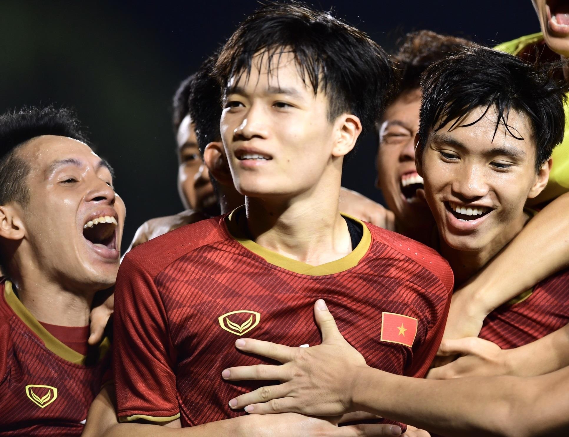 'U22 Viet Nam quyet ha Thai Lan, nhung cach choi khac tran Indonesia' hinh anh