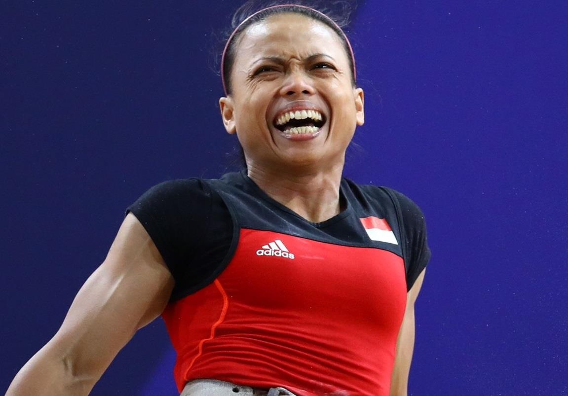 VDV Indonesia bat khoc khi nhin do cu Viet Nam gianh HCV hinh anh