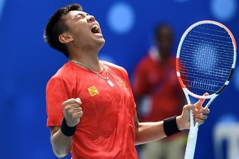 Ly Hoang Nam nhan 5.000 USD sau HCV lich su o SEA Games 30 hinh anh