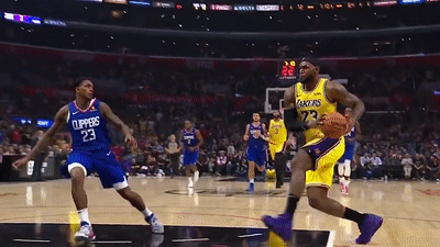 LeBron James va su ky dieu cua bong ro the gioi hinh anh