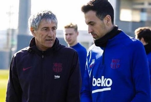 Buoi tap dau tien cua Barca cung tan HLV Setien hinh anh