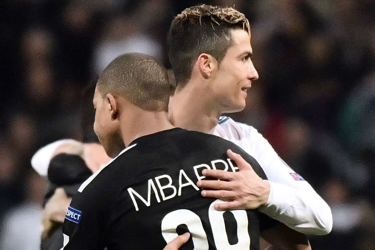 Ronaldo vao danh sach cau thu than tuong cua Mbappe hinh anh