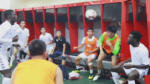 CLB Ha Noi phoi hop danh dau chuan xac nhu cac sao Real Madrid hinh anh