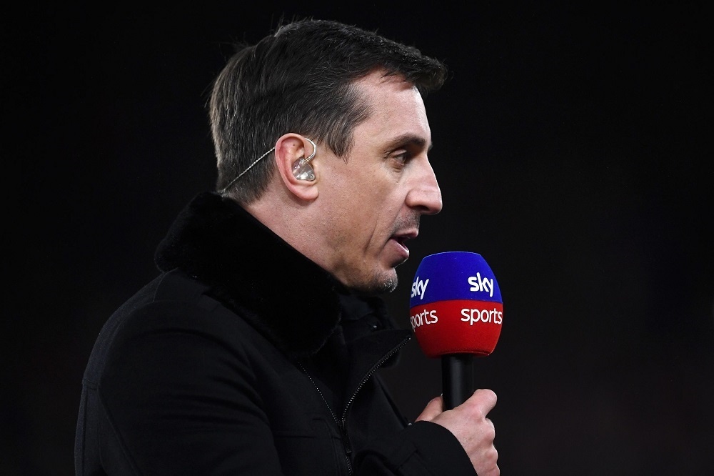 Neville uc che khi binh luan tran MU thua Liverpool hinh anh