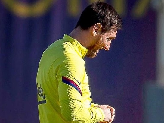 Hinh anh moi nhat cua Messi sau vu on ao voi Abidal hinh anh