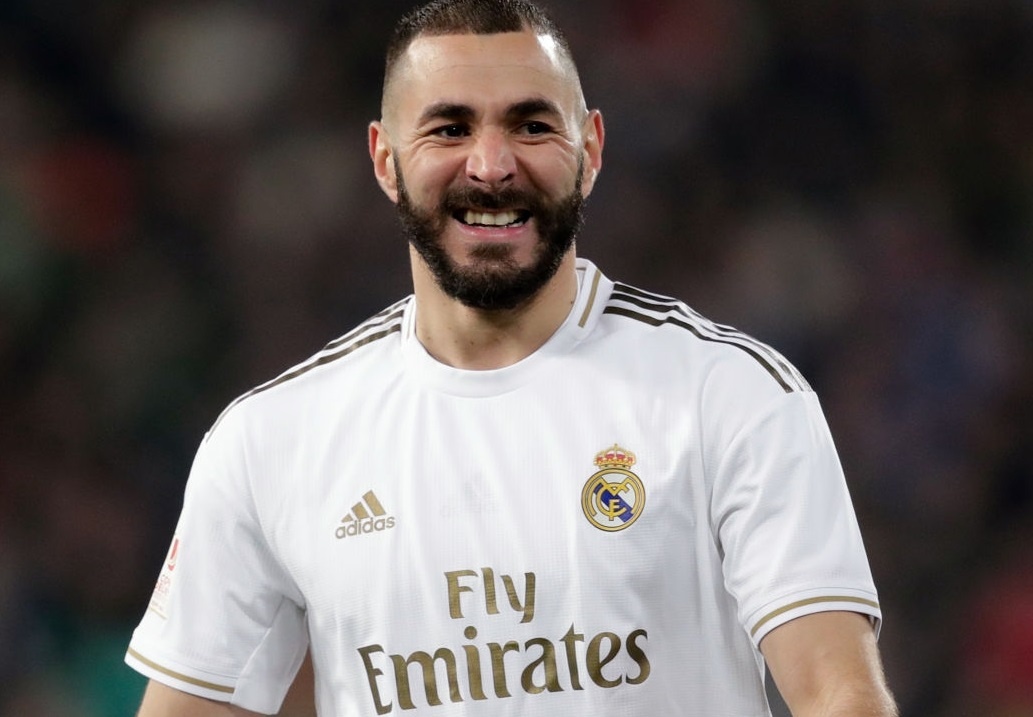 Real Madrid dut 21 tran bat bai, chia tay tham vong an 3 hinh anh